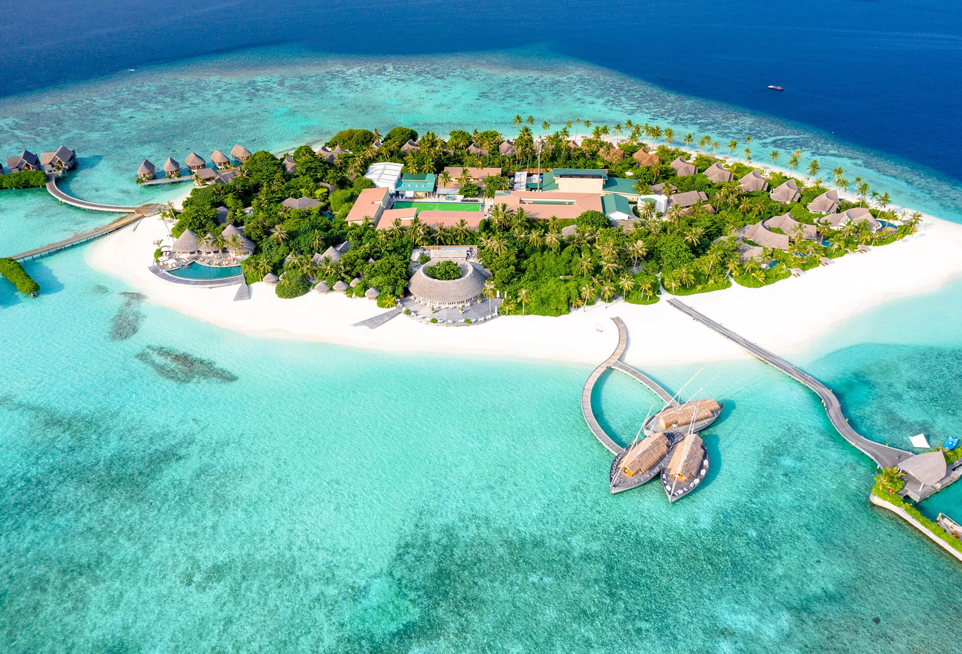 Maldives tour — overwater villas